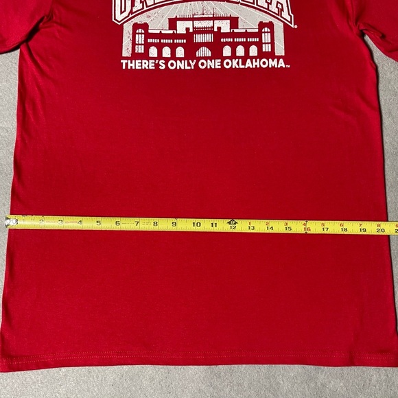 Fanatics Oklahoma University Men’s T-Shirt Red Size Medium Short Sleeve - Picture 3 of 6